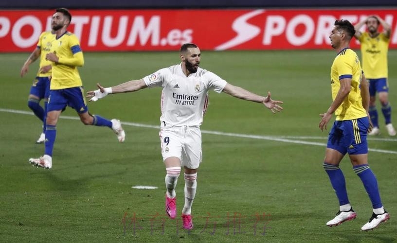 六台-维尼修斯闭嘴庆祝动作应吃牌 这是对公众挑衅